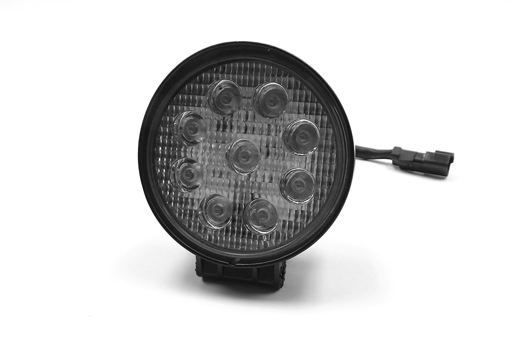 Southern Tru Driving/ Fog Light, Chrome Series, LED Bulb, 9 Clear LED 3 Watt Bulb, 4.5 Inch Round, 27 Watt/ 2.25 Amp Draw, 30 Degree Spot Beam – 79912