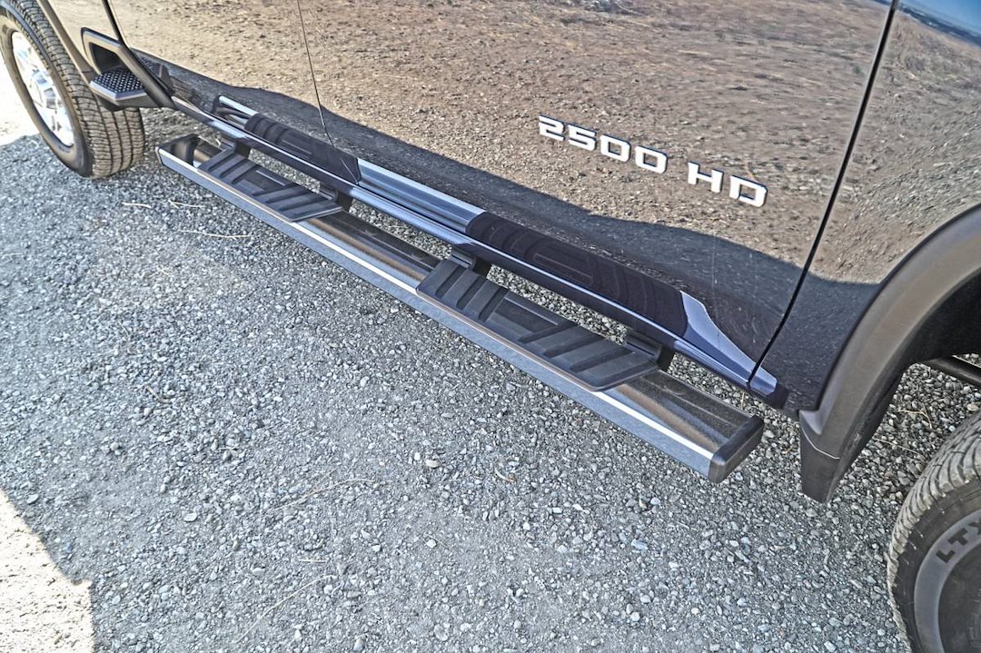 Steelcraft Running Board, STX500, 6 Inch Width, Unlighted, Polished, Stainless Steel, With Mounting Hardware, Rocker Mount – 500-02297