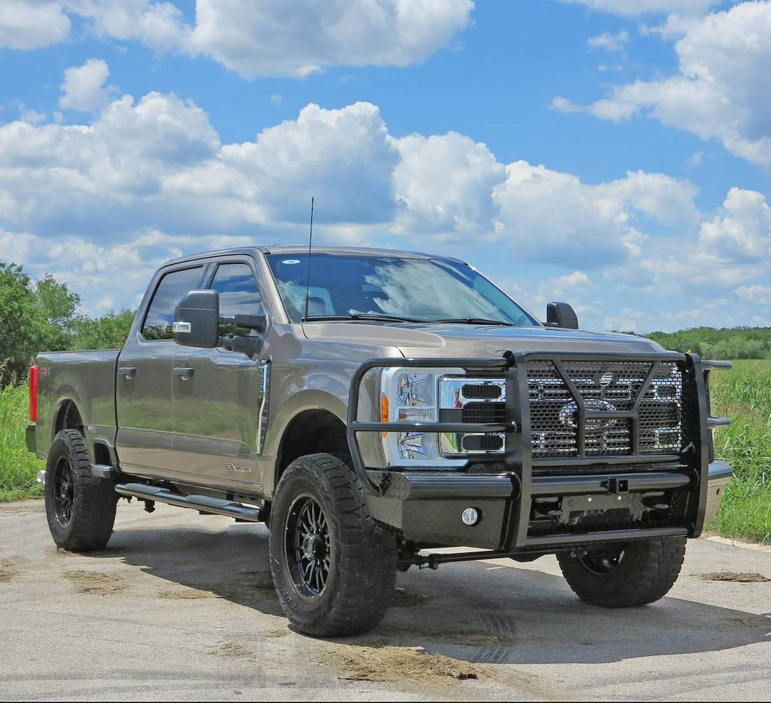 Steelcraft Bumper, HD Replacement, One Piece Design, Mounting Hardware Included, With Grille Guard, With Punch Plate Grille – HD11390RCC