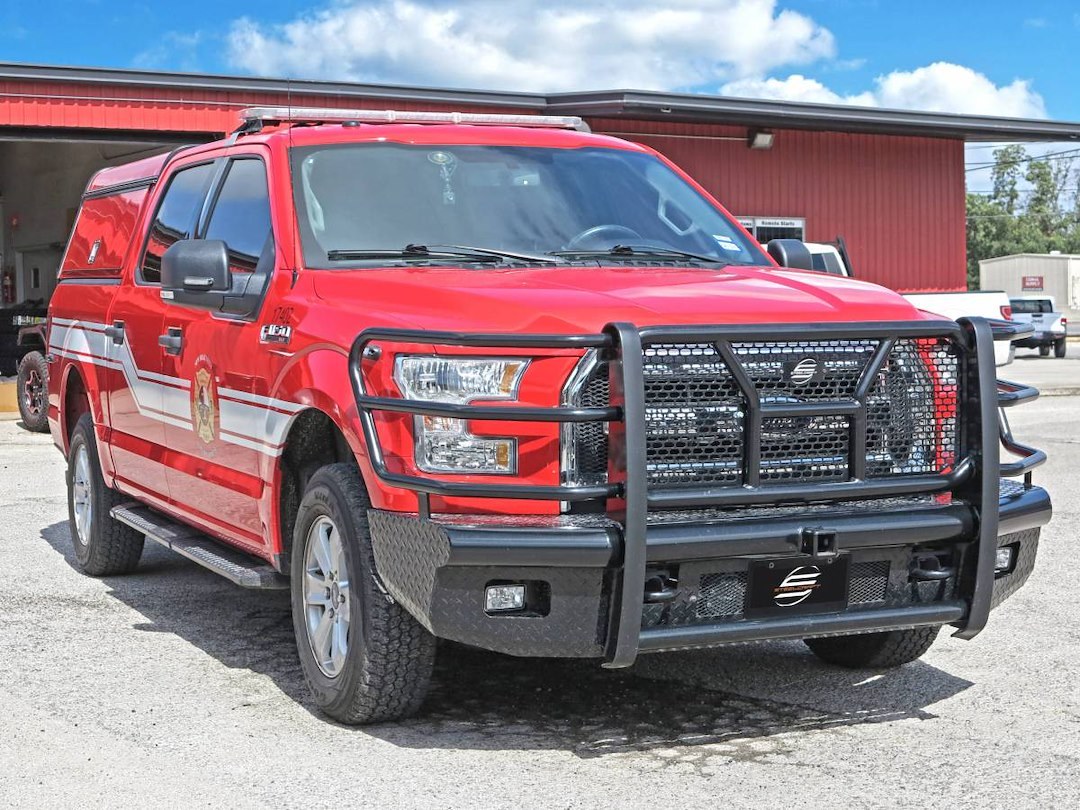Steelcraft Bumper, HD Replacement, One Piece Design, Mounting Hardware Included, With Grille Guard, With Punch Plate Grille – HD11410RCC