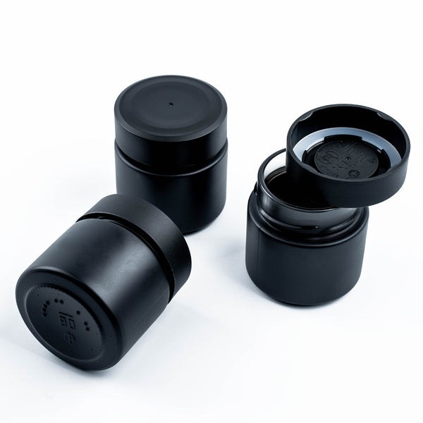 Silwy Magnet Food Storage Container, Use to Store Spices, Round, 2.4 Inch Diameter X 2.7 Inch Height, 4.2 Ounce Capacity, Glass – FM-125-BBB-SM