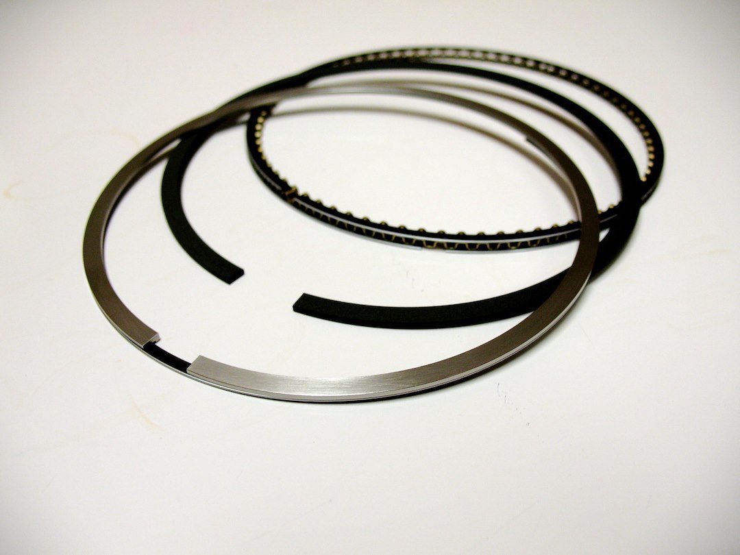 Total Seal Piston Ring Set, Maxseal ®, For Use with 8 Cylinder Engine, 4.005 Inch Bore, Steel Top Ring – MSH2010 5