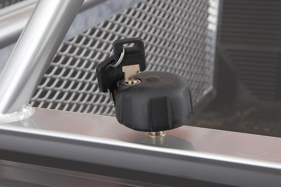 Trac Rac Ladder Rack Cross Bar Quick Release Knob, For Use with Tracrac™ and Tracrac ™ G2 Sliding Systems, Set of 2 with Keys – 25700