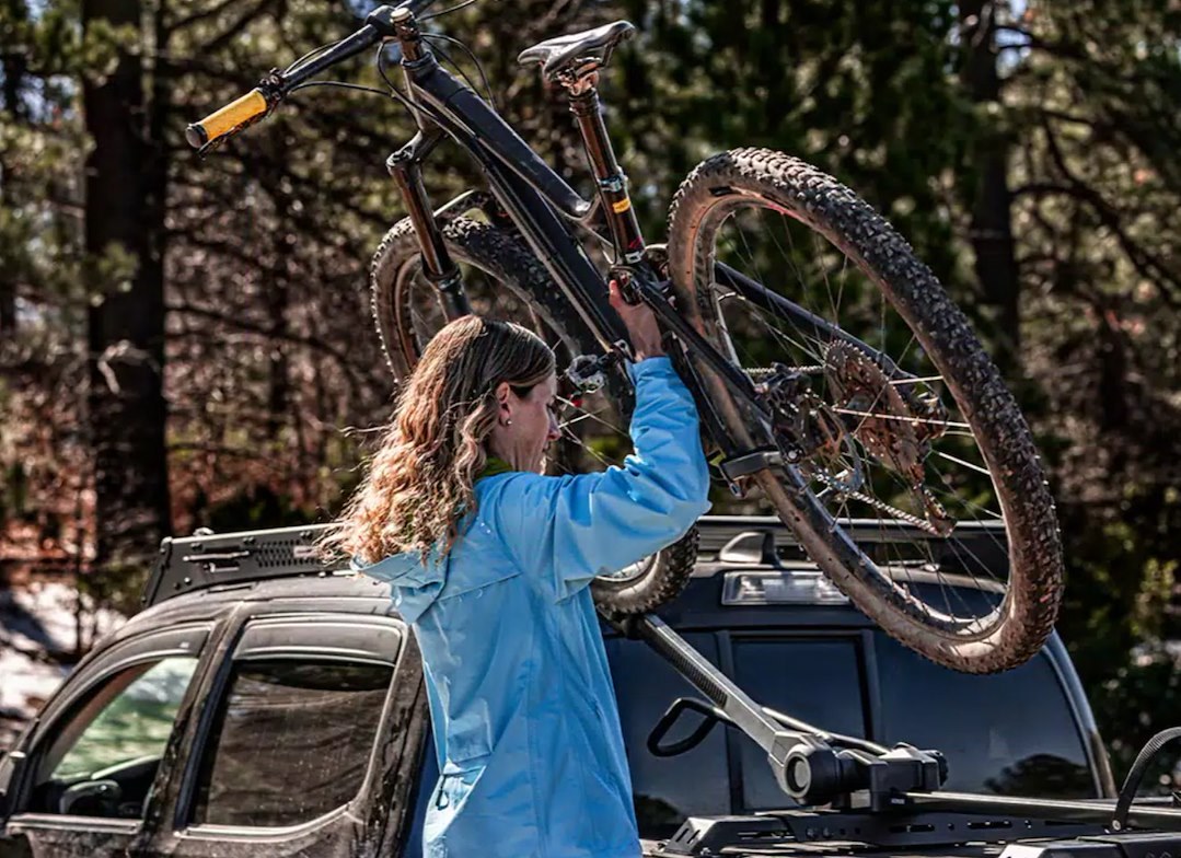TruXedo Bike Rack, Elevate, Bed Mount, Hold 1 Bike, Accommodate Up to 29 Inch Diameter Wheel, Cradle System with Straps – 1707210
