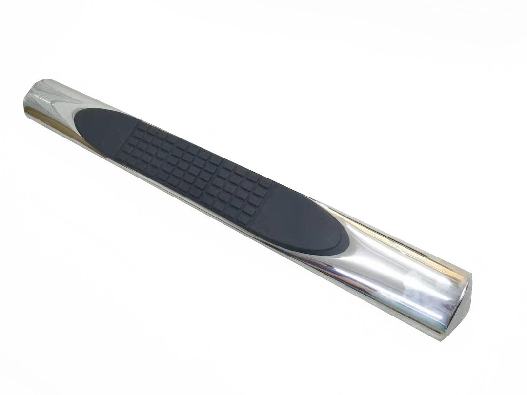 TrailFX Point of Purchase Display, Tfx Point of Purchase Display, Sample of 4 Inch Oval Straight Polished Stainless Steel and Black Side Bars – G5010