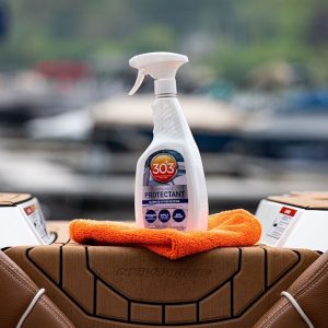 303 Products Vinyl Protectant, Aerospace Protectant ™, 32 Ounce, 1 Spray Bottle – 30306
