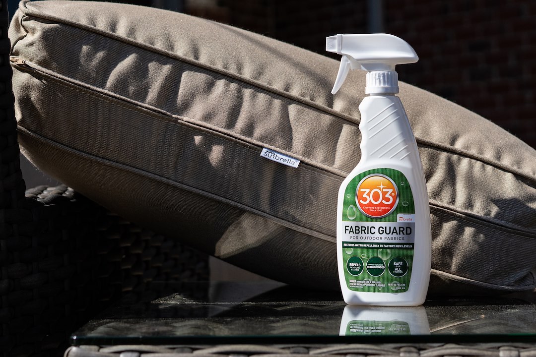 303 Products Water Repellent, For Synthetic and Natural Fibers, 16 Ounce Spray Bottle, Single – 30605
