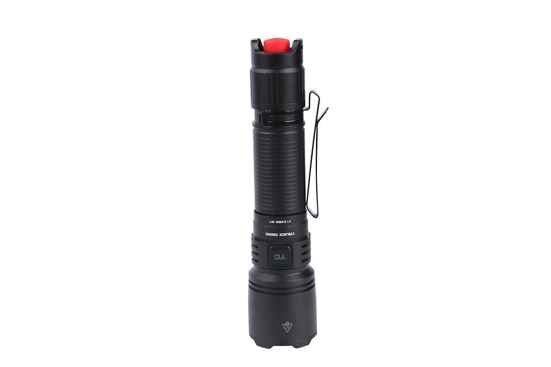 Truck Gear Flashlight, Handheld with Pocket Clip, LED or Halogen, Clear, Multiple Beam with 350 Meter Distance, Black Aluminum Housing – FLSHLIGHT