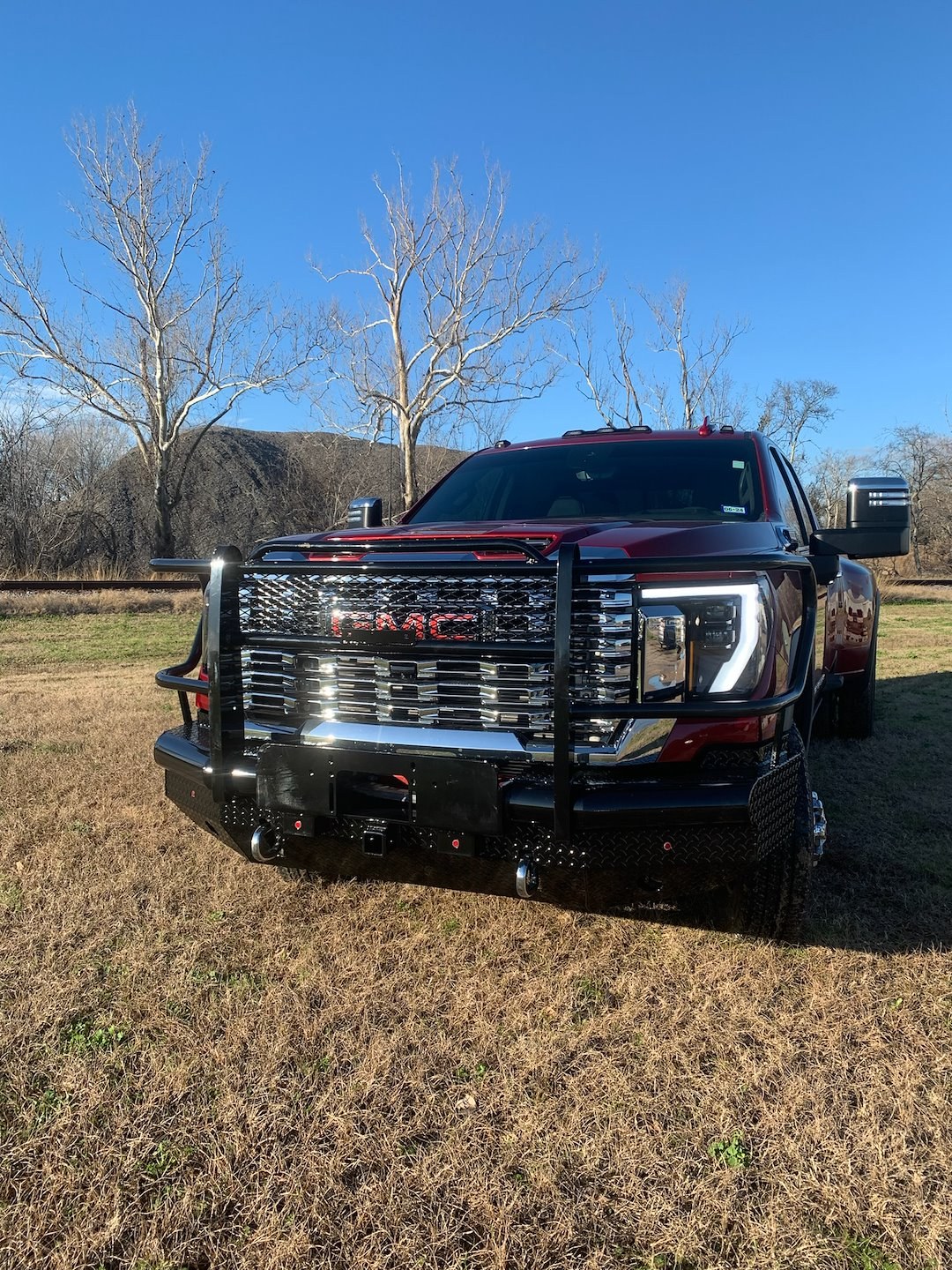 Tough Countr Bumper, Traditional, Modular Design, Mounting Hardware Included, With Grille Guard, With Winch Mount – TFR2524G-W