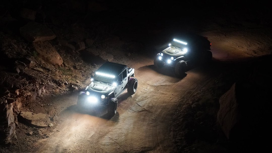 Tyri Off-Roa Light Bar, Hyperion V48 Series, LED Bulb, 48 Inch Length, 280 Watt, 21.2 Amp at 12 Volts, Narrow Symmetric Beam Pattern – V12K-013-1