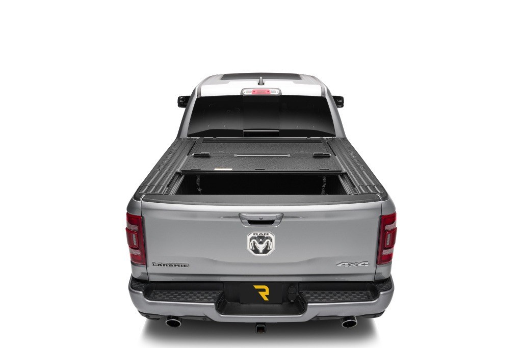UnderCover Tonneau Cover, Armor Flex, Hard Folding, 2 Folds/ 3 Panels, Front Hinge Allows Entire Tonneau to Flip Up When Folded – AX32011