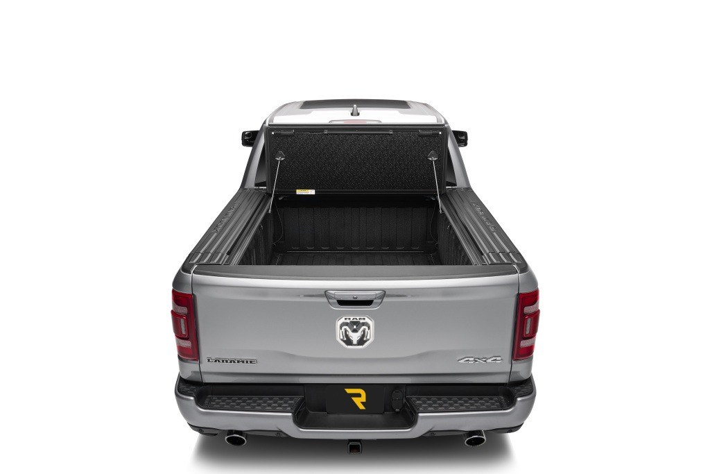 UnderCover Tonneau Cover, Armor Flex, Hard Folding, 2 Folds/ 3 Panels, Front Hinge Allows Entire Tonneau to Flip Up When Folded – AX32011
