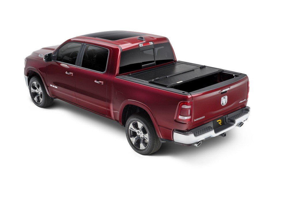 UnderCover Tonneau Cover, Flex, Hard Folding, 2 Folds/ 3 Panels, Front Hinge Allows Entire Tonneau to Flip Up When Folded, Non-Lockable – FX31011