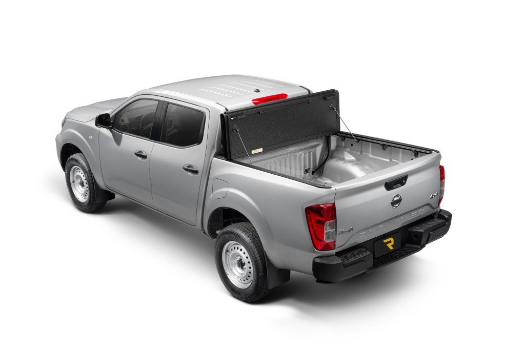 UnderCover Tonneau Cover, Flex, Hard Folding, 2 Folds/ 3 Panels, Front Hinge Allows Entire Tonneau to Flip Up When Folded, Non-Lockable – FX51020
