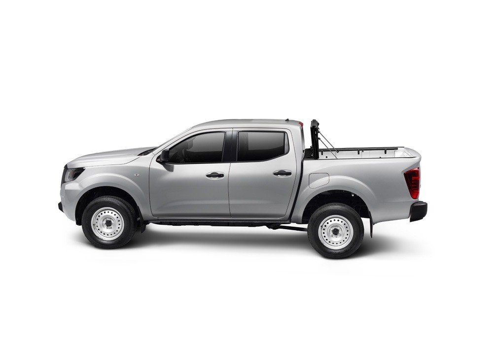 UnderCover Tonneau Cover, Flex, Hard Folding, 2 Folds/ 3 Panels, Front Hinge Allows Entire Tonneau to Flip Up When Folded, Non-Lockable – FX51020