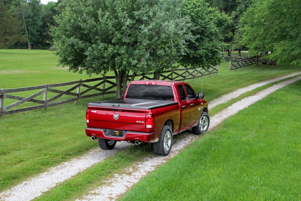 UnderCover Tonneau Cover, Elite, Hard Tilt-Up, Matte Black, ABS Composite Material, Lockable, Not Compatible with Tool Box – UC4168