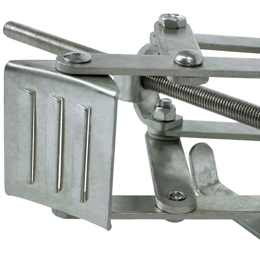 Ultra Fab Wheel Chock, Super Grip, For Use with Tandem Axle Trailers, Scissors Type, Steel, With Ratchet Wrench and Padlock – 21-001094