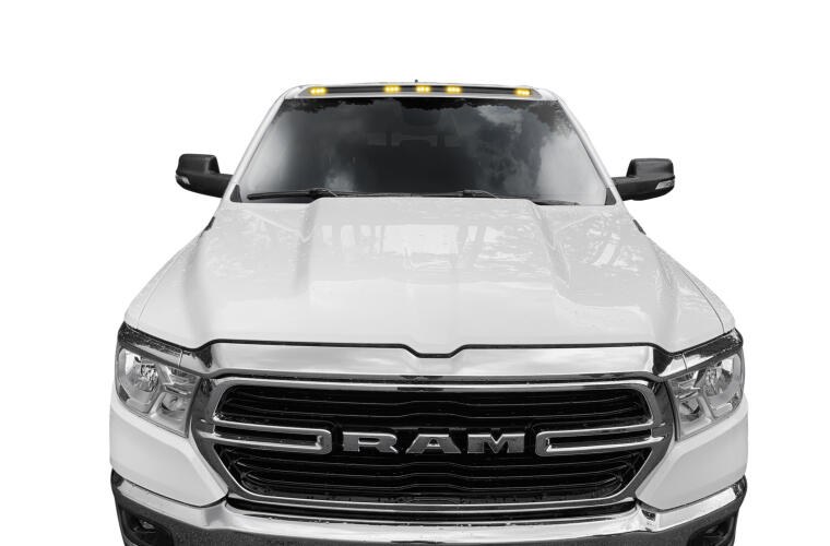 Auto Ventshade Roof Marker Light – LED, Aerocab™, Direct Fit Light Strip with Five Leds, Clear Lens, Amber, Single, Black – 698004