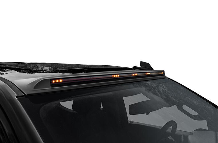 Auto Ventshade Roof Marker Light – LED, Aerocab™, Direct Fit Light Strip with Five Leds, Clear Lens, Amber, Single, Ivory Pearl Tri-Coat – 698163-PWD
