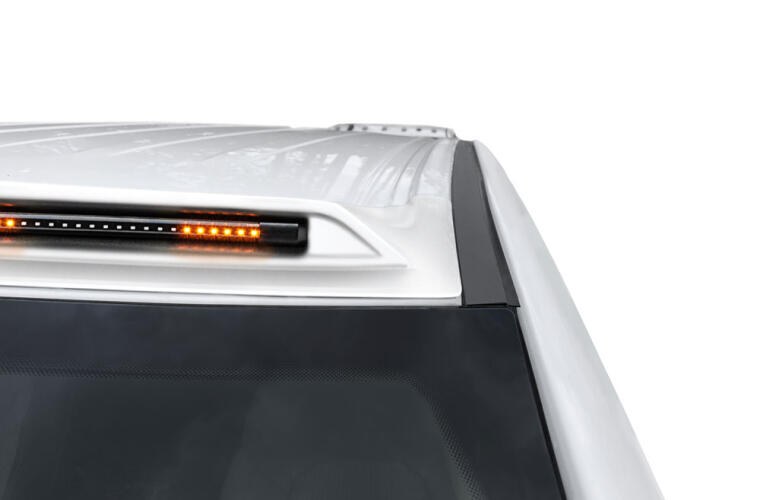 Auto Ventshade Roof Marker Light, Aerocab Pro™, Direct Fit Continuous Light Bar, Amber LED, Single, Brite White Housing – 898189-PW7