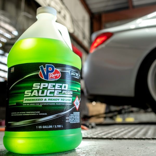Vp Fuel Water Injection System Fluid, Speed Sauce™ Plus, 1 Gallon Jug, Green, 20% Water and 80% Ethanol Premixed Fluid, Single – 14621