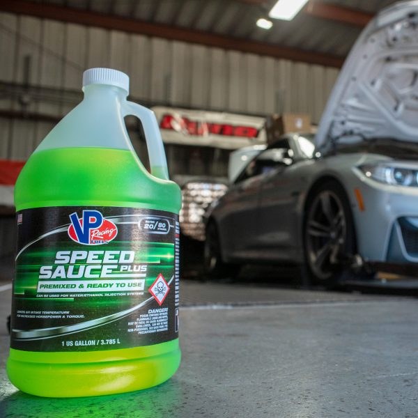 Vp Fuel Water Injection System Fluid, Speed Sauce™ Plus, 1 Gallon Jug, Green, 20% Water and 80% Ethanol Premixed Fluid, Single – 14621