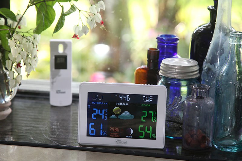 Valterra Weather Station, Tempminder ®, Used for General Observation, Digital Readout, Supports 3 Channel – TM22253VP
