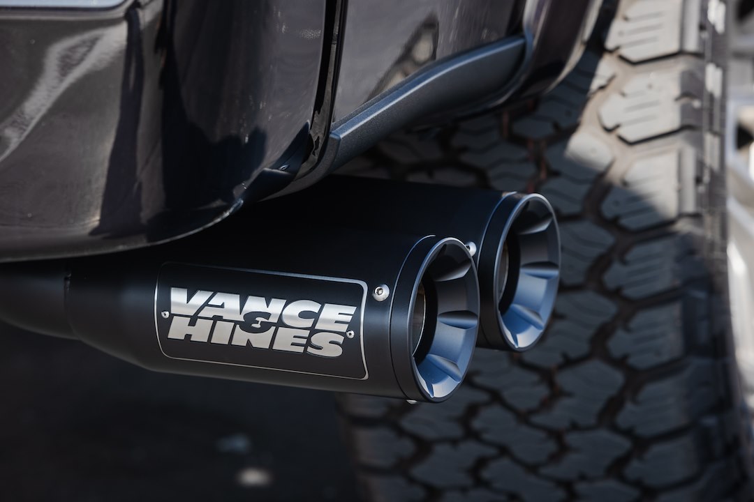 Vance&hines Exhaust System Kit, Holeshot Series™ Cat Back System, 304 Stainless Steel, With Muffler, 3 Inch Pipe Diameter – 49653