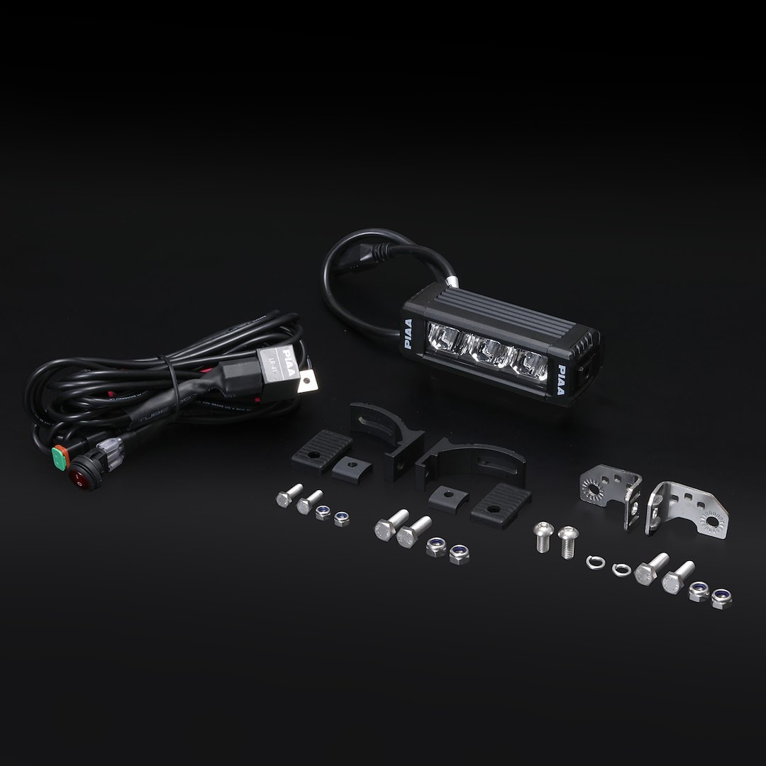 Valeo Light Bar, S-Rf Series, LED, 6 Inch Length, 3 LED, 11 Watt/ 0.55 Amp at 12 Volt/ 0.27 Amp at 24 Volt, Driving Beam, 810 Raw Lumens – 25-03606