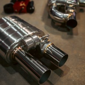 Valvetronic Exhaust Muffler, 8-1/2 Inch Length X 8-1/2 Inch Width X 5-1/2 Inch Height Oval T304 Stainless Steel Case – UVM.63MM.DUALOUT.X2