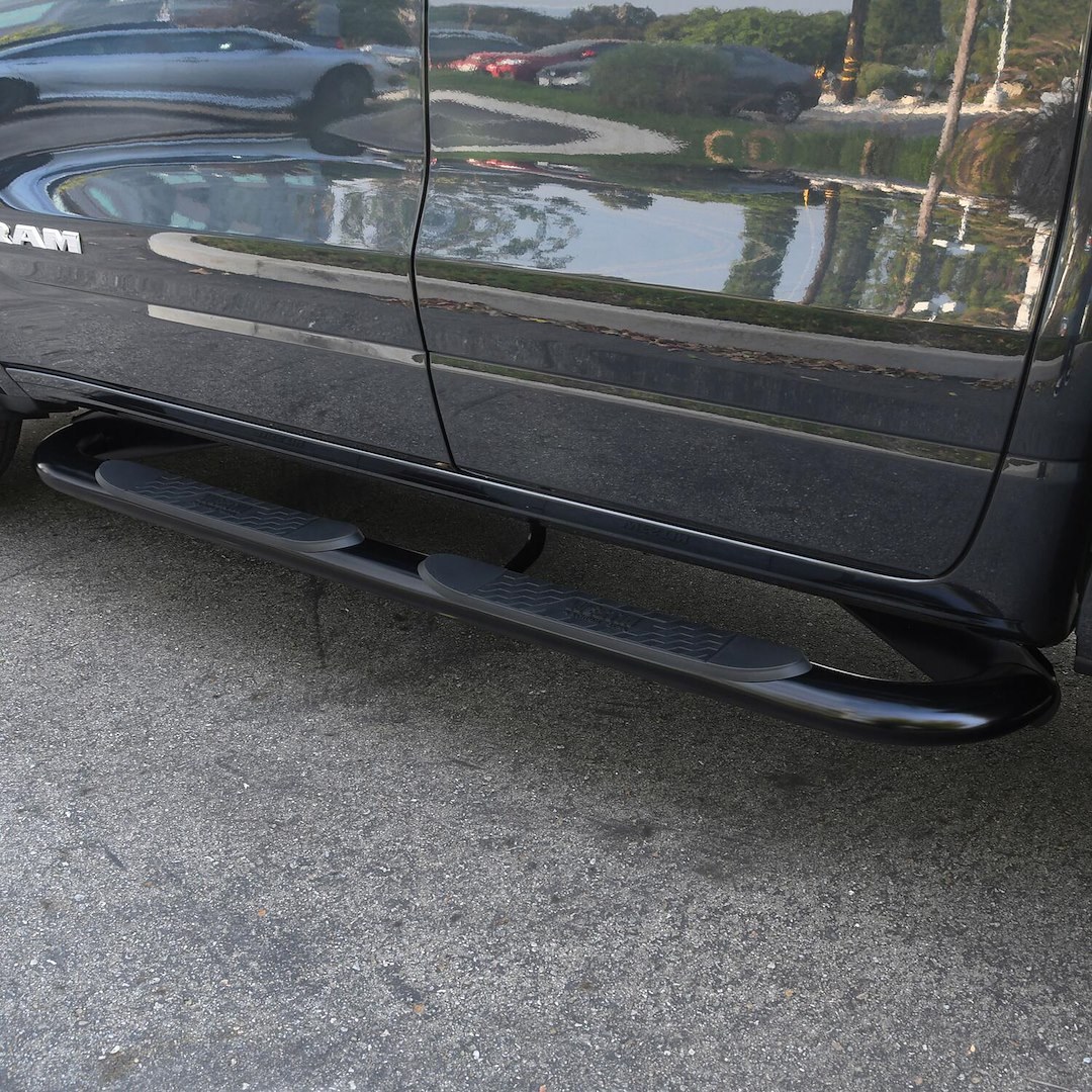 Westin Nerf Bar, Platinum, With Step Pads, 4 Inch Oval Bent, Powder Coated, Black, Steel, Without End Caps, Rocker Panel Mount – 21-4085