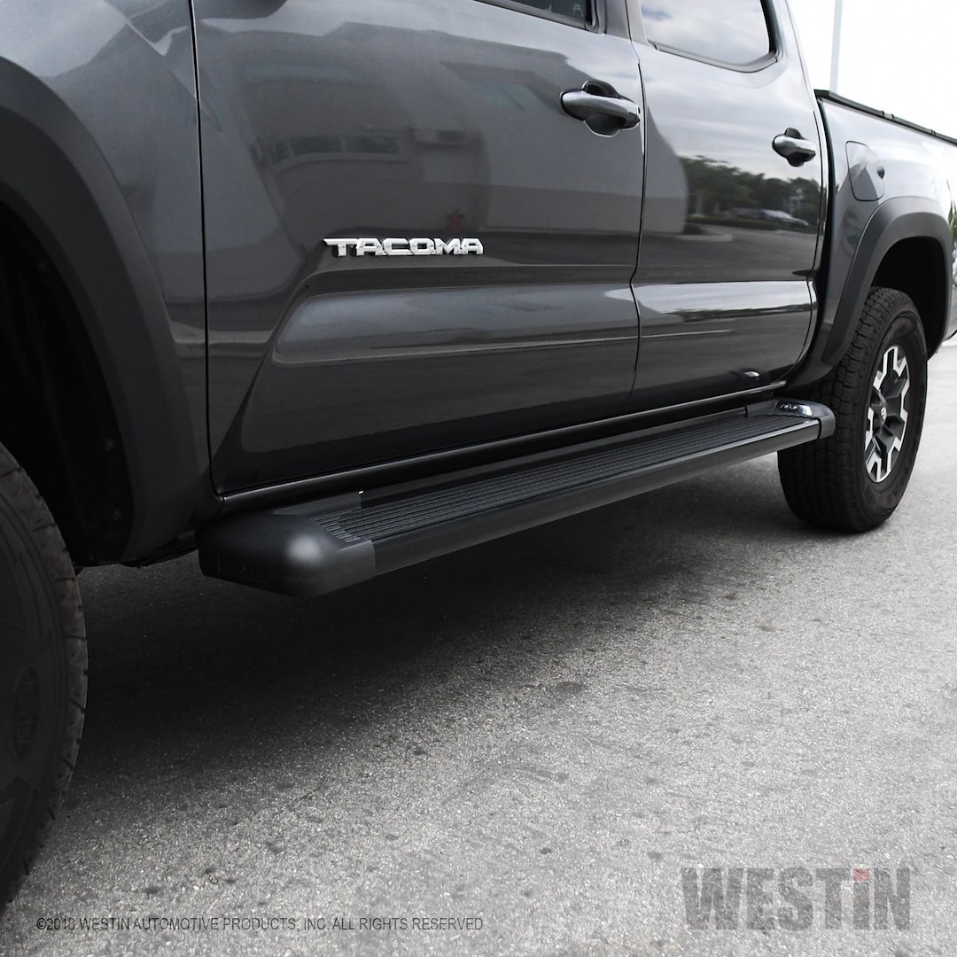 Westin Running Board, SG6 Series, Polished, Aluminum, With LED End Caps, Mounting Bracket Required, 68.4 Inch Length – 27-65710