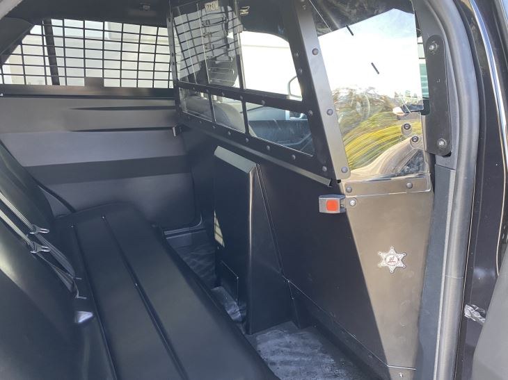 Westin Rear Seat Partition, Defender, Direct-Fit Behind Front Row, Anti-Glare Scratch Resistant Polycarbonate Sliding Window – 35-20045