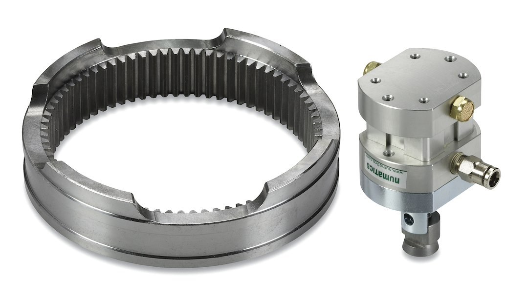 WARN Industries Winch Clutch Assembly, Remote Air Clutch for Warn Series 15-A-59 Hydraulic Winch – 71370