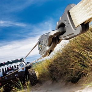 WARN Industries Winch Tree Trunk Protector, Epic ™, 2 Inch Width X 8 Foot Length, 14400 Pound Breaking Strength, White, Nylon Webbing – 92095