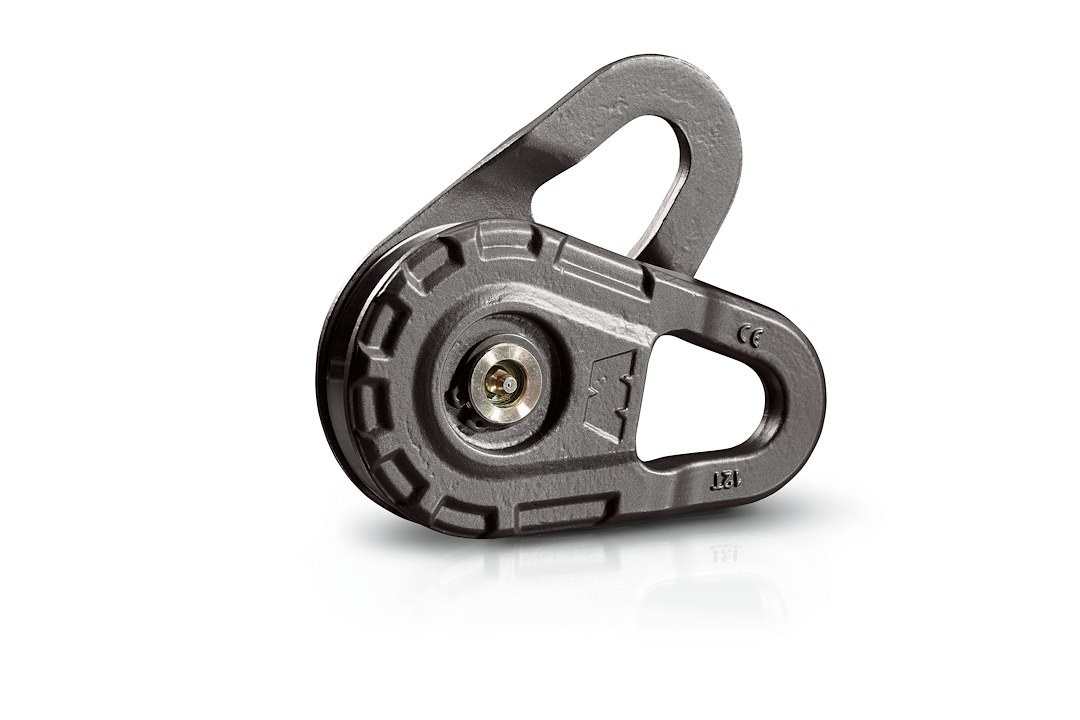 WARN Industries Winch Snatch Block, Epic ™, 12000 Pound Maximum Capacity – 92188