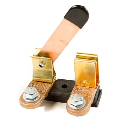 WirthCo Battery Disconnect Switch, Battery Doctor ®, Knife Blade Switch, 250 Ampere, IN-Line/ Remote Mount – 20188