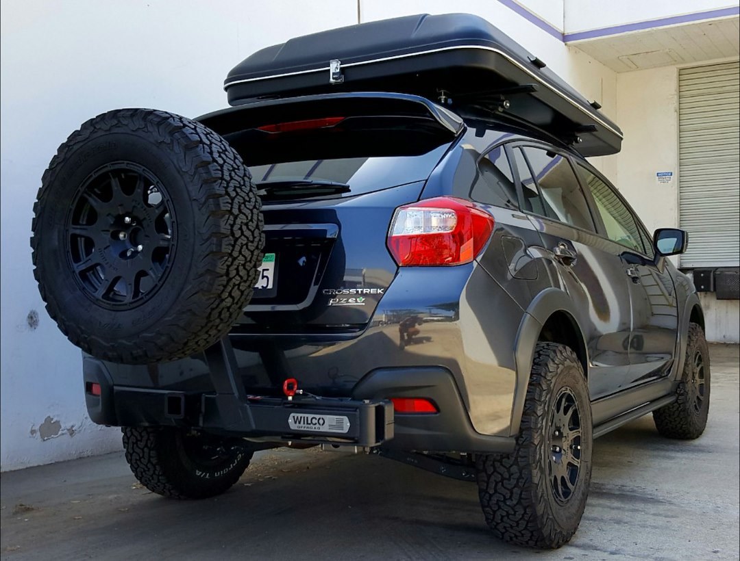 Wilco Offroa Spare Tire Carrier, Hitchgate™ Solo, 2 Inch Receiver Hitch Mount, Holds Up to 35 Inch Tire, Black, Universal – UHG32130