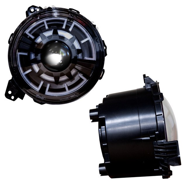 Winjet Headlight Assembly, LED Bulb, Projector with LED Daytime Running Light, Clear Polycarbonate Lens, Black Polypropylene Housing – CHRNG0657-BC