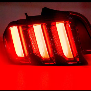 Winjet Tail Light Assembly, LED, Clear Lens, Gloss Black ABS Plastic Housing, Red Brake Light/ Amber Sequential Turn Signal Light – CTRNG0636-GBC