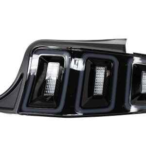 Winjet Tail Light Assembly, LED, Smoke Lens, Gloss Black ABS Plastic Housing – CTRNG0678-GBS