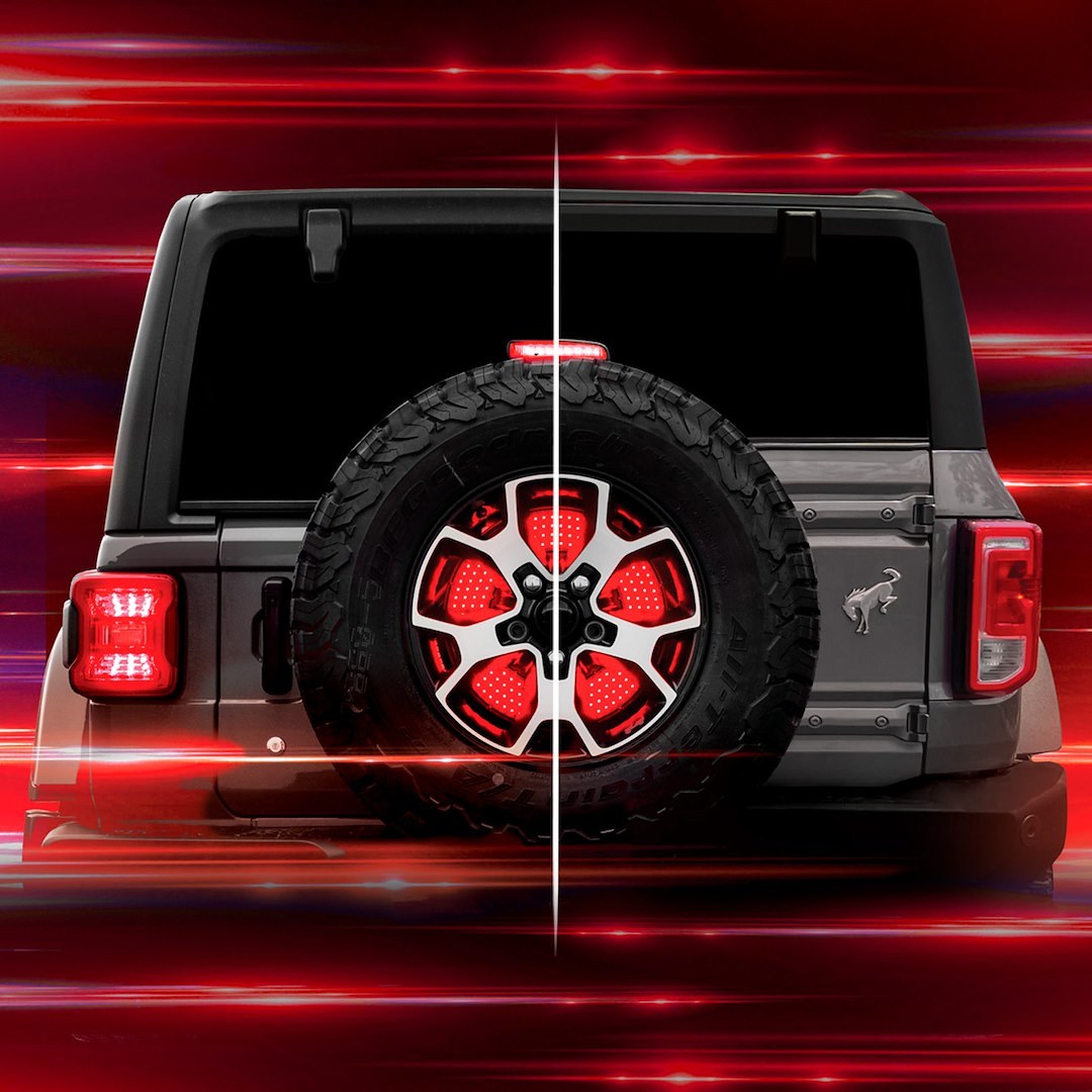 Xk Glow Spare Tire Brake Light, Spare Tire Hub Mount, Smoke Lens, Red/ White Bulbs, LED – XK041019B