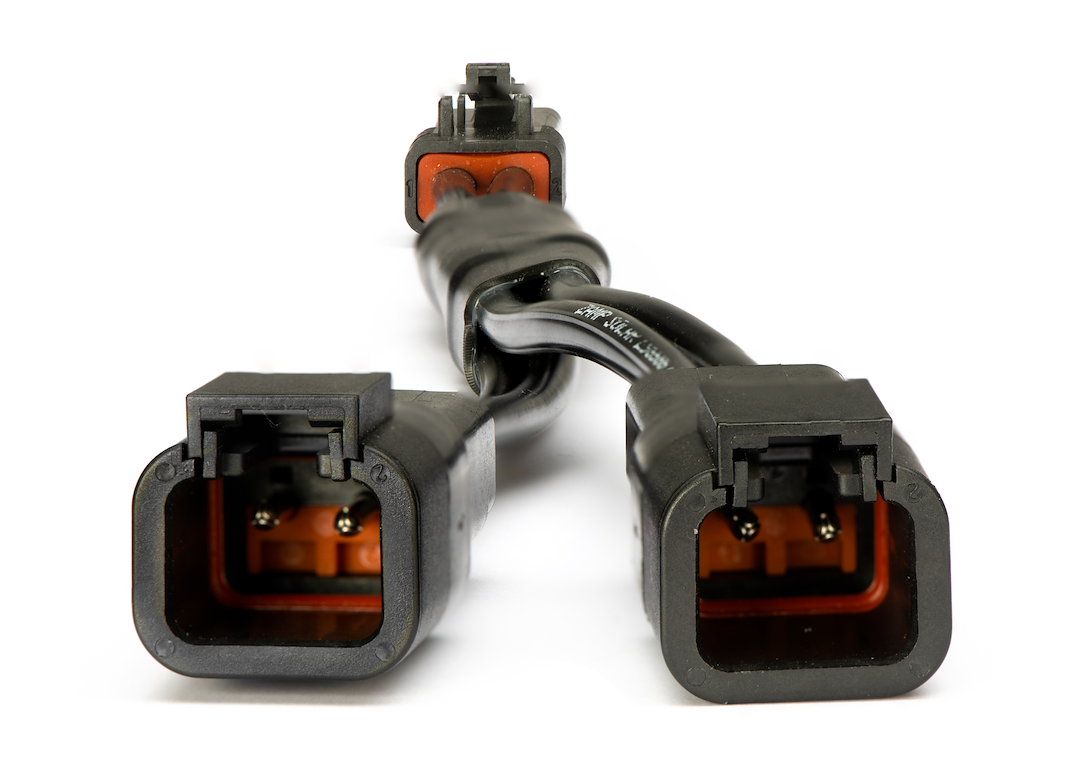 Zamp Solar Solar Panel Adapter, Used to Connect a Zamp Solar Panel to Another Solar Panel IN a Parallel Configuration, 6 Inch Length – ITC1036