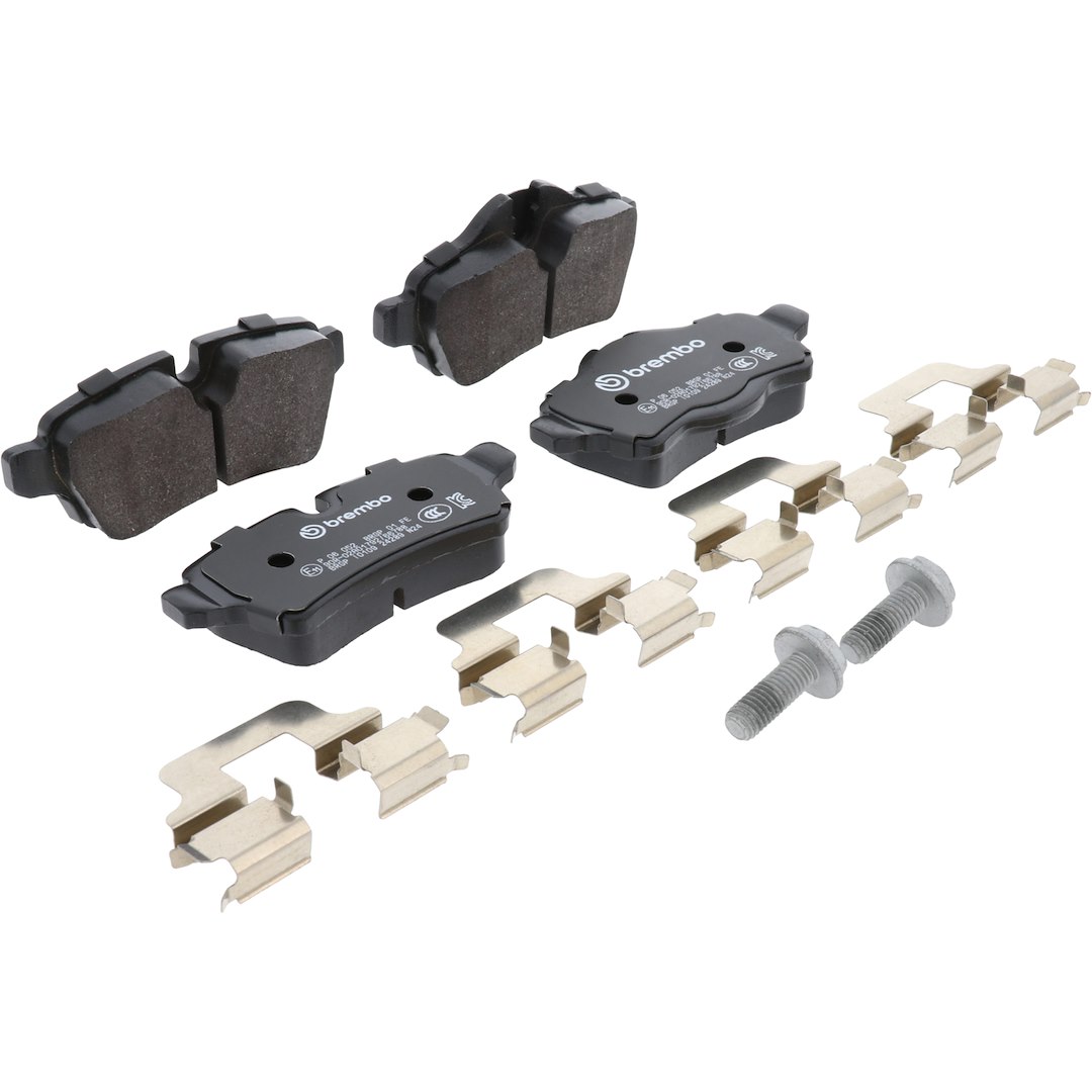 Brembo Brake Pad, Fmsi Number D1309-8424, Low-Metallic, Set of 4, With Hardware – P06052