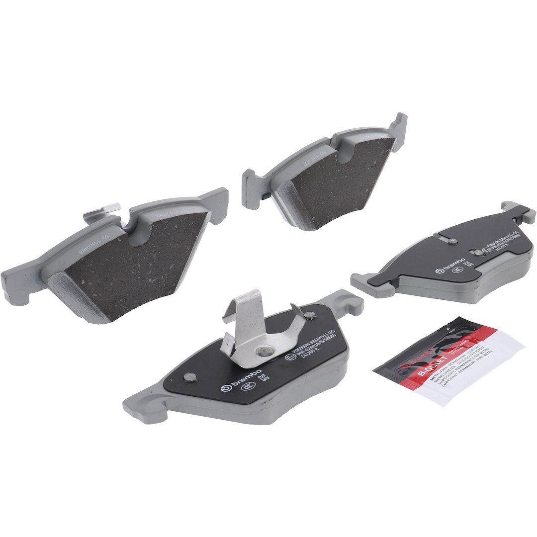 Brembo Brake Pad, Nao, Fmsi Number D1504-8705, Ceramic, Set of 4 – P06060N