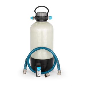 Camco Water Softener, Tastepure ™, Single Tank, Fits Standard Garden Hose Female Coupling, 10000 Grain Removal Capacity – 40655