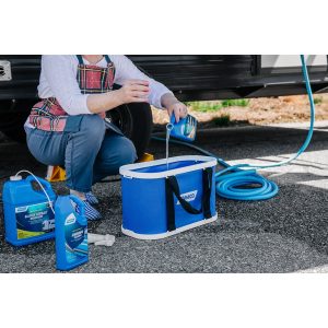 Camco Black Streak Remover, Use to Remove Black Streaks Caused by Water Runoff, 1 Gallon, Single – 41007