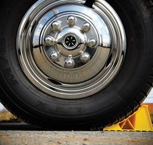 Camco Wheel Chock, Yellow, Hard Plastic, Single, Also Use New Number 44432 – 44412