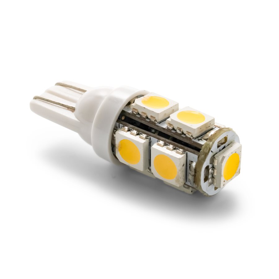 Camco Backup Light Bulb – LED, 921, Replaces 921 (T10 Wedge)/ 922/ 912 Style Bulbs, 9-Diode/ 95 Lumen, 12 Volt, Bright White, Single – 54623