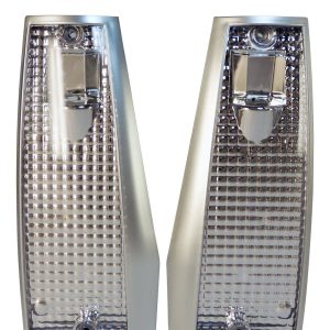 Crown Automotive Parking/ Turn Signal Light Assembly, Rt Off-Road, Clear Lens, Amber Bulbs, Set of 2 – RT28027